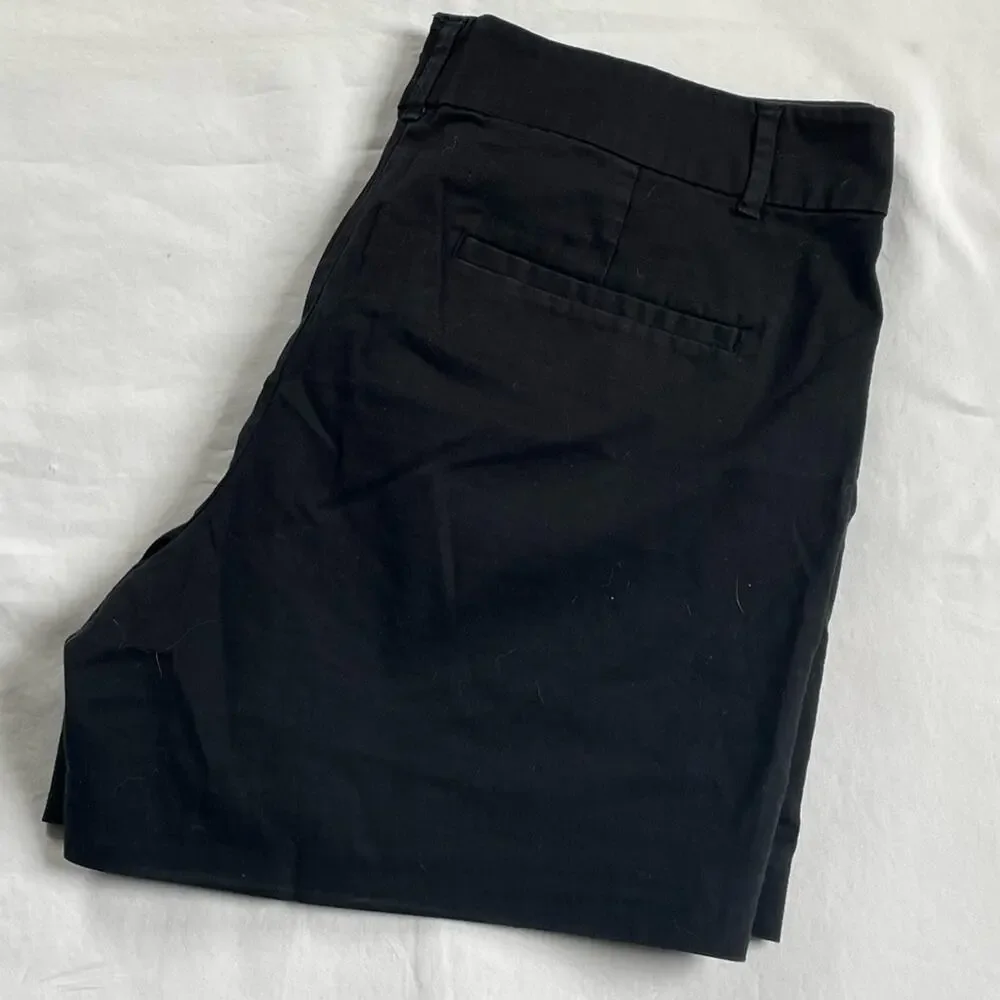 Ann Taylor Signature Black Shorts